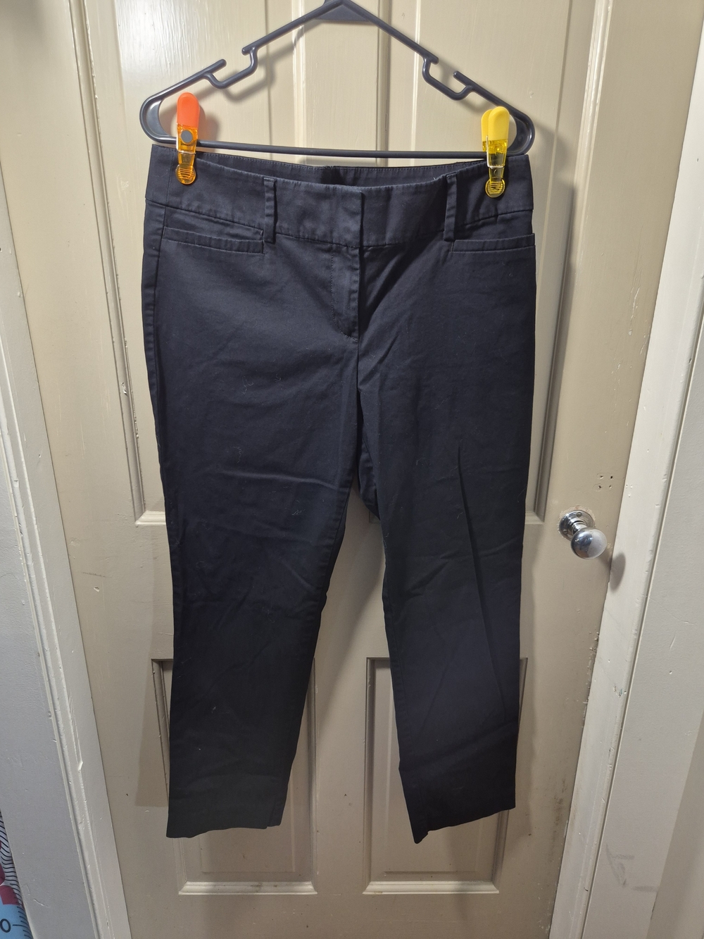 Ann Taylor Black Cropped Straight-Leg Pants